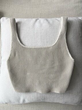 Aritzia, Babaton - Matte Pearl, S - Sculpt Knit Squareneck Cropped Tank